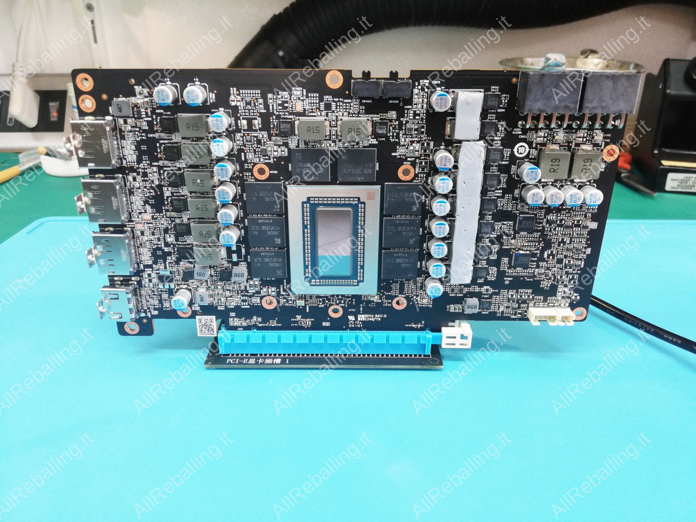 AMD RX 9070 XT Schermo Nero